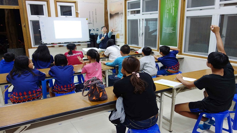杉林囝仔的秘密基地　課輔班改善家庭教育弱勢