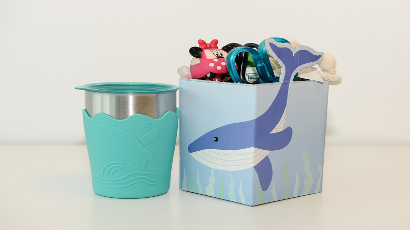 中鋼公司109年股東會紀念品　「鯨彩都繪抗菌鋼杯」