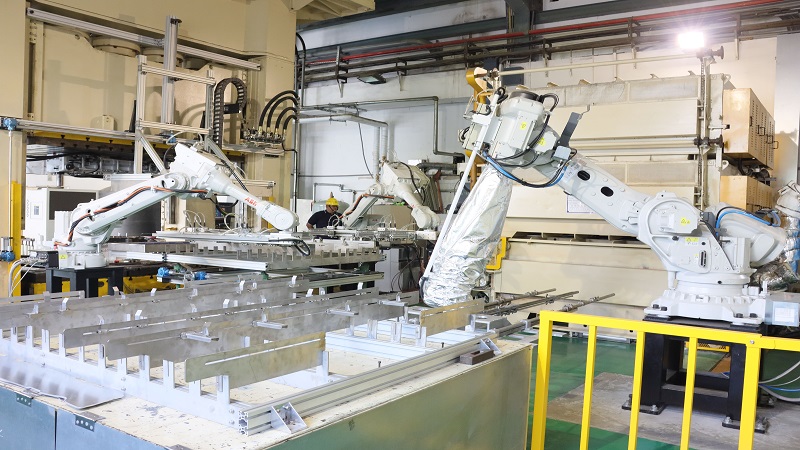 鋁合金板材溫控成形So easy　複雜曲面一步到位