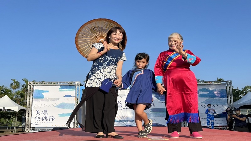 美濃藝穗節系列活動　客家藍衫登上時尚秀