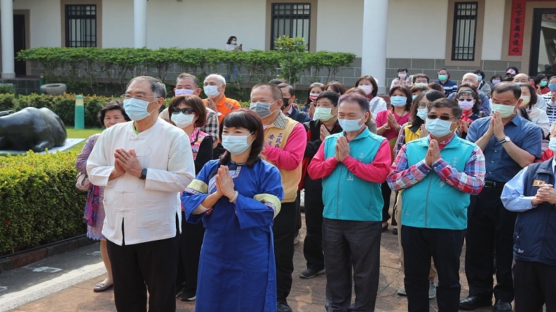 來客新春祈福　敬天地保平安