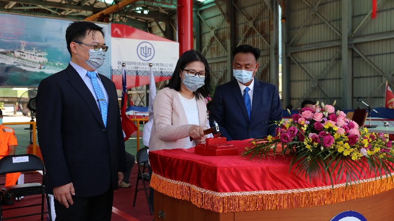 台船建造海巡署艦隊分署 百噸級巡防救難艇　舉行新船下水典禮