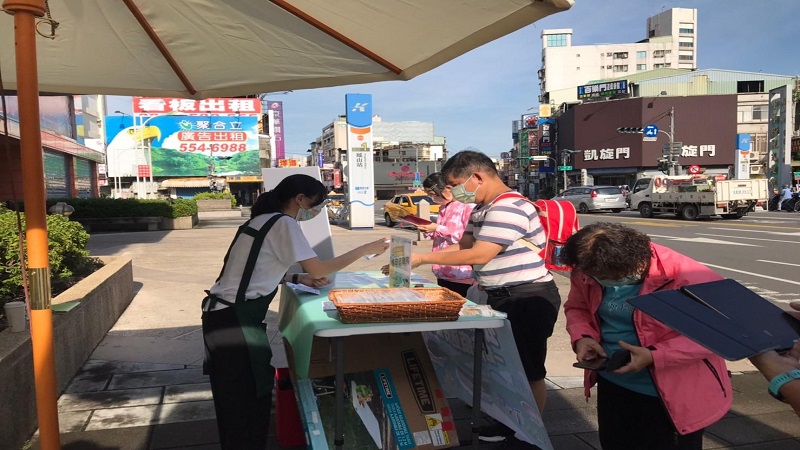 搭乘公共運輸可領限量版口罩與手搖飲　還能抽MeN Go+時數卡