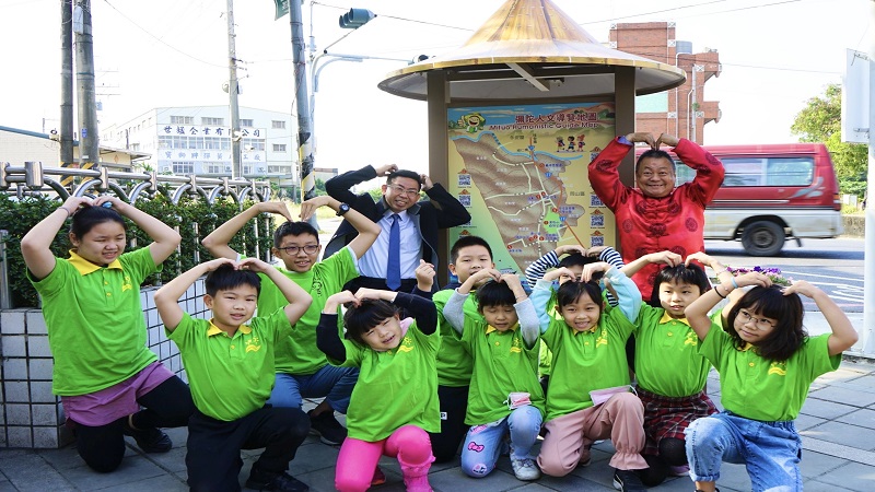 高雄市南安國小四語導覽　家鄉人文地圖 