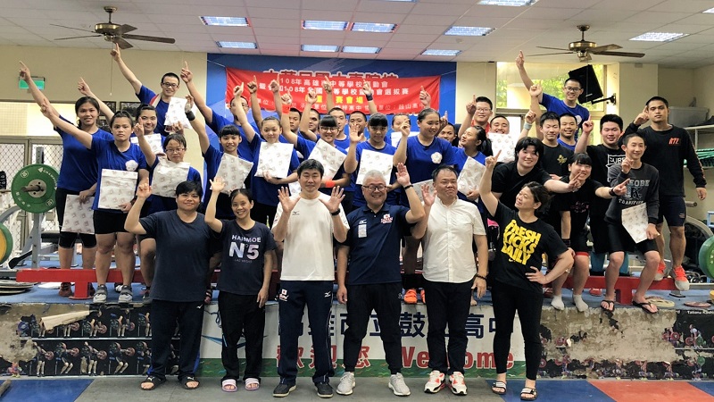 高市舉重代表隊樹立品牌　日本選手跨海來臺取經