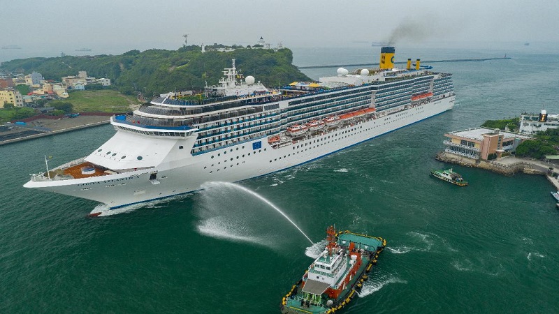 歌詩達大西洋首航　揭開高雄物產市集序幕