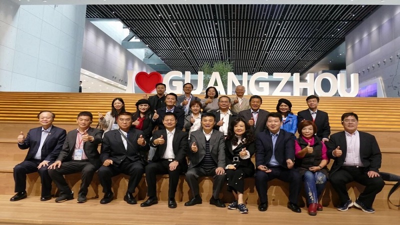 高市議會廣東友好訪問團走訪城市規劃館　議長許崑源：可創造城市的生命感