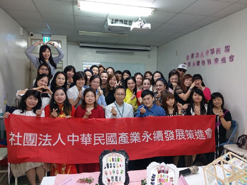 高市勞工局職訓加持　新住民結訓亮麗追