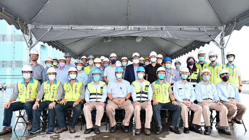 臺灣離岸風電嶄新里程碑　興達海基百分之百國產化水下基礎首發出貨安裝