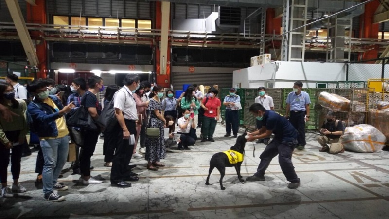 學習司法官參訪高雄關　體認邊境查緝能量