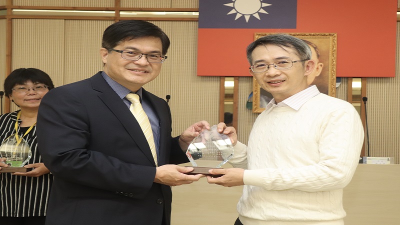 有吃有玩愛閱讀　杉林國中學生閱讀力超車