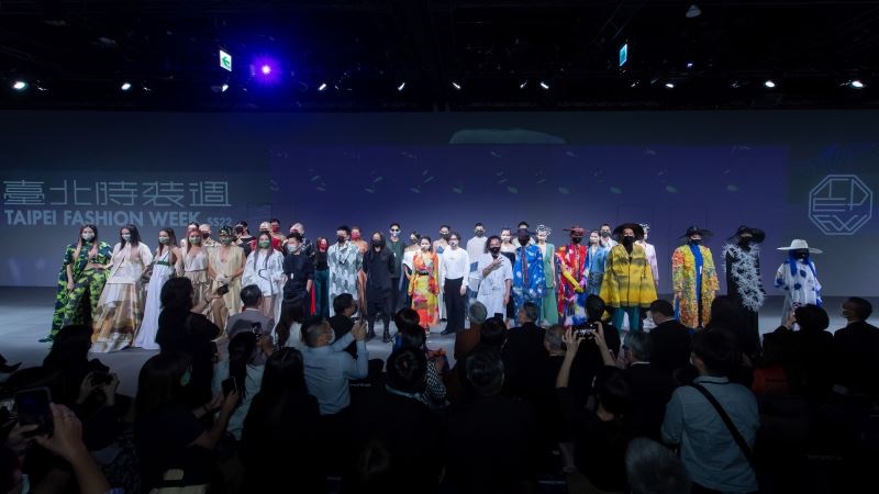 「2021臺北時裝週SS22」 　首創最高科技規格的開幕秀 5G打造兩地零時差共演
