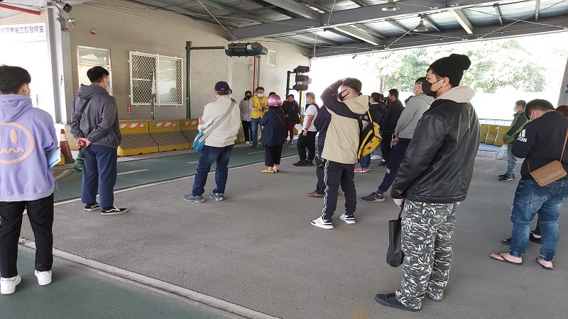 高市苓雅監理站假日考照與駕駛安全教育並重