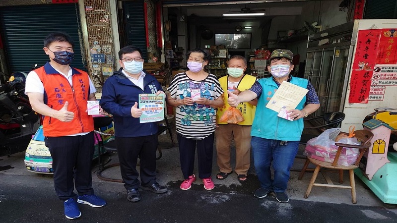 高市發放免費快篩劑　鳳山區發放逾10萬劑