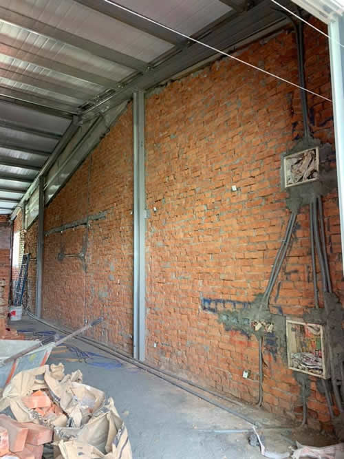 頂樓紅磚牆-屏東泥作-鐵皮屋工程